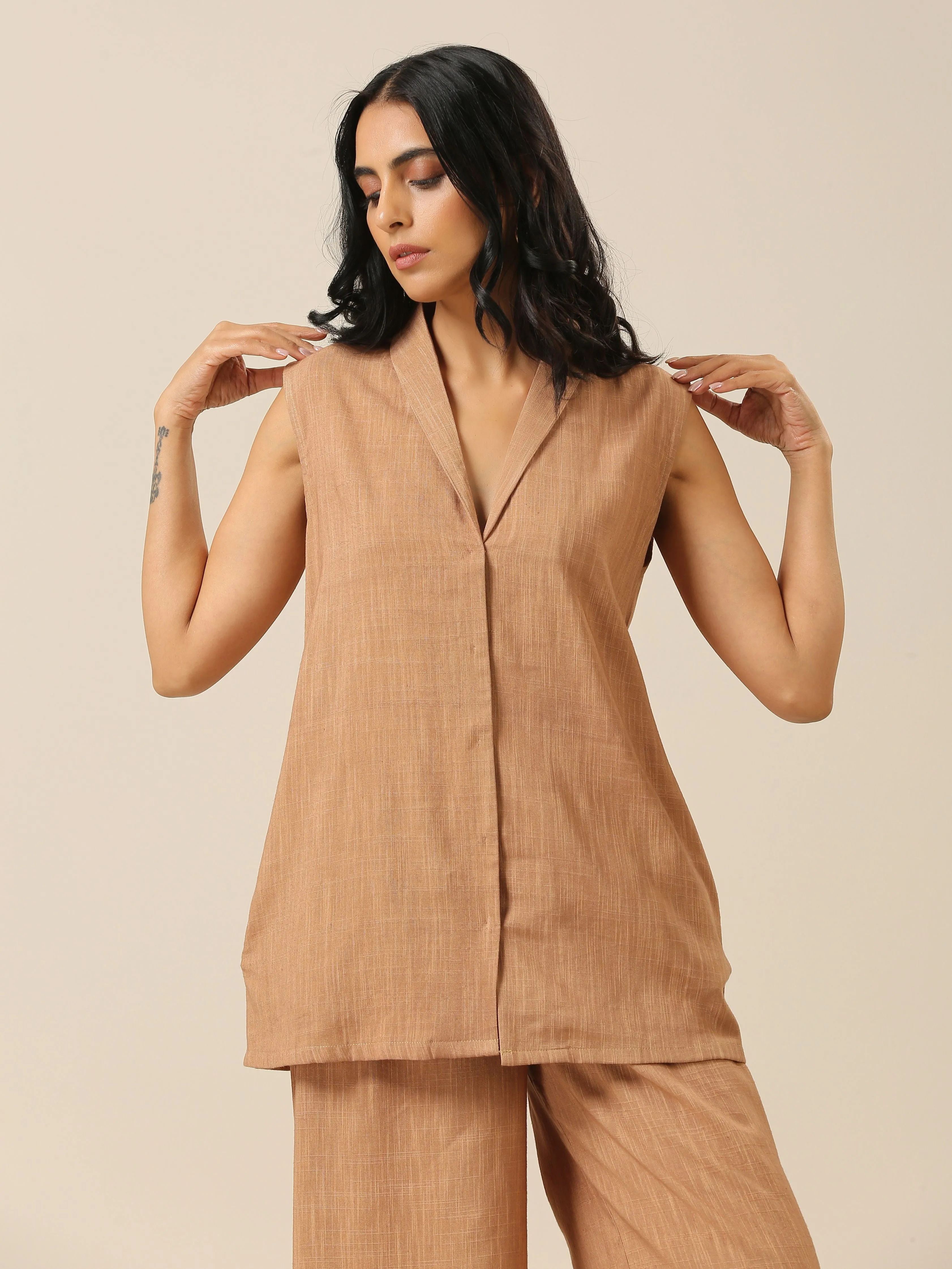 Beige Slub Texture Sleevesless Jacket Pant Set