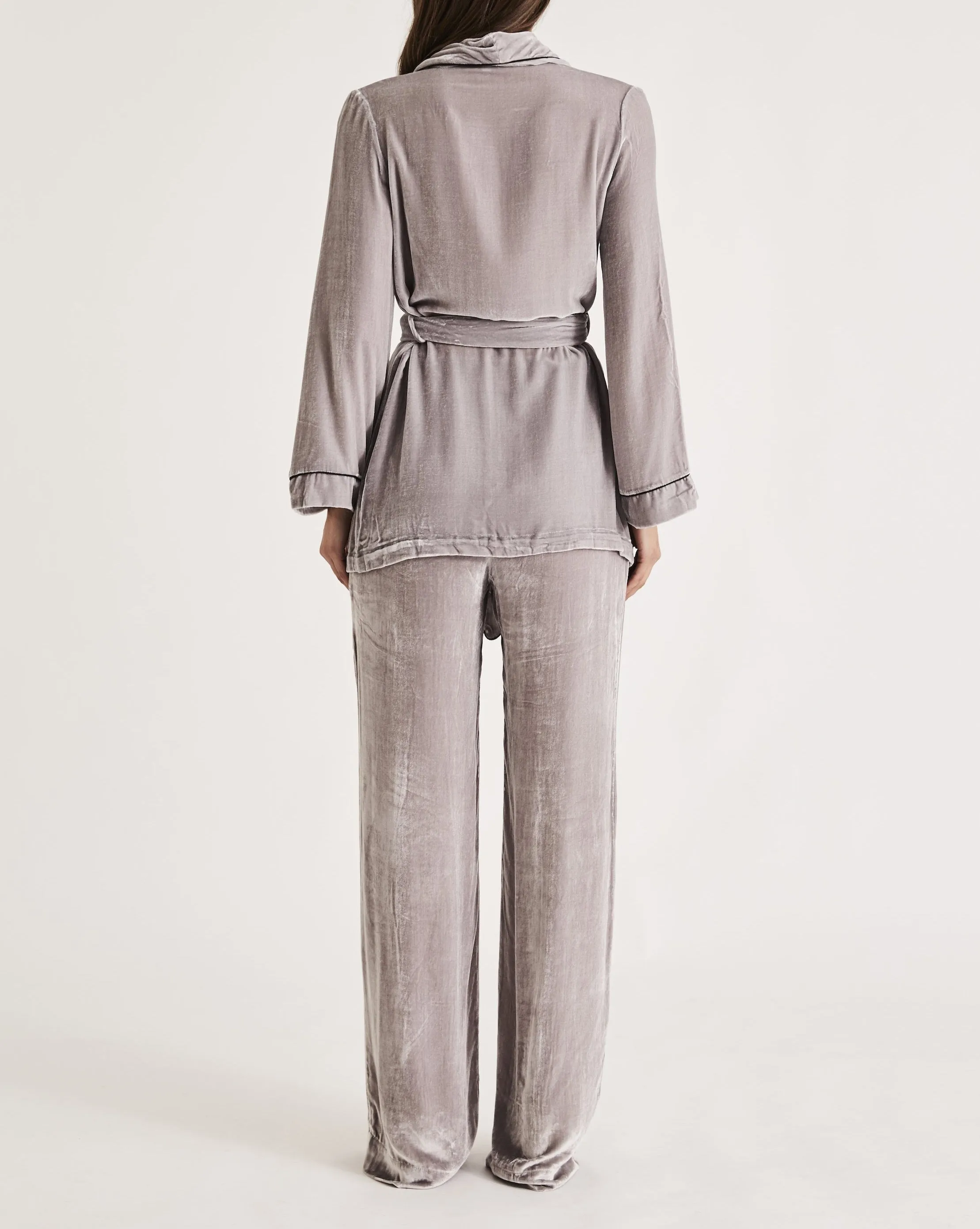 BON VIVANT ROBE {PLATINUM}