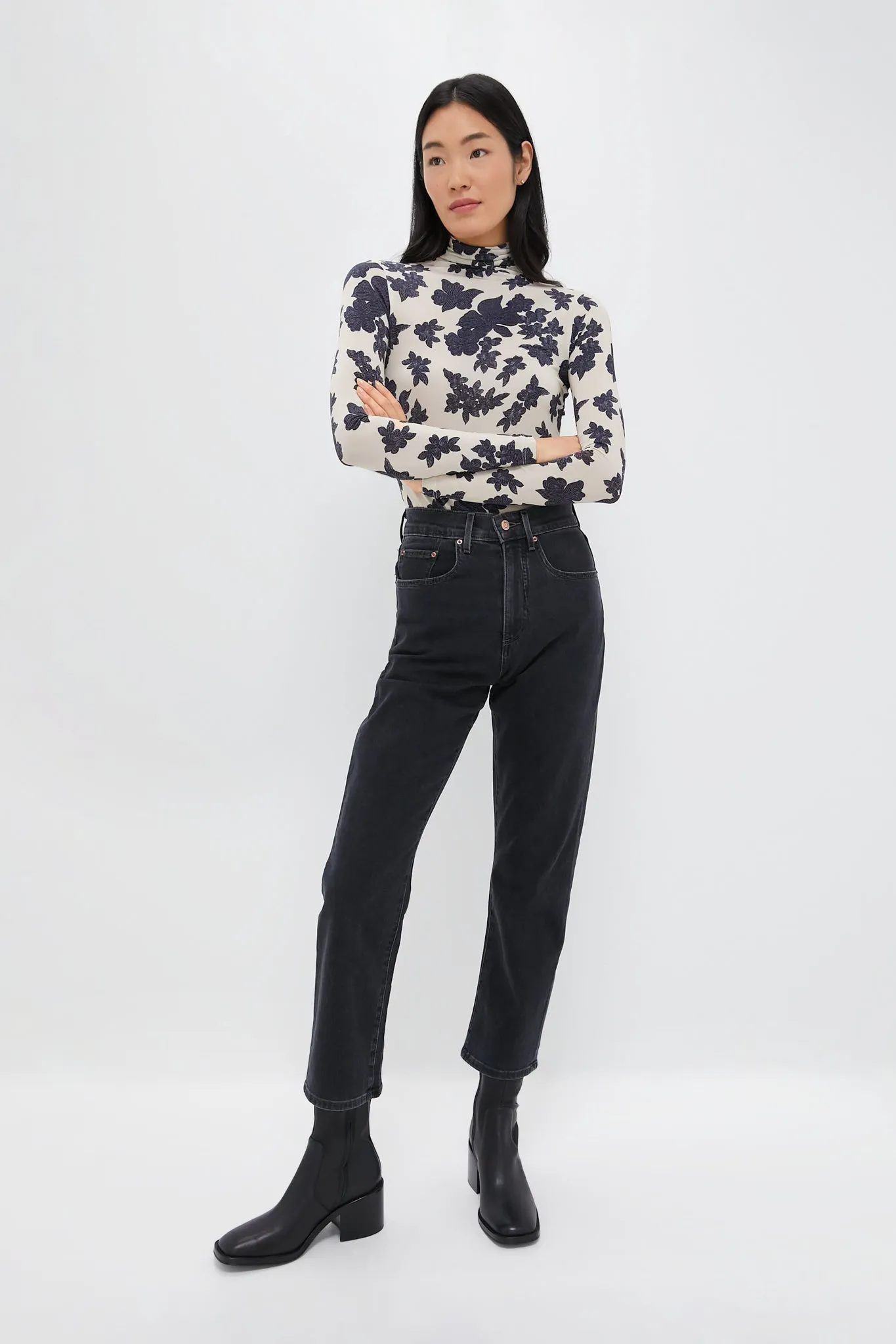Fade to Black Indy Easy Bow High Rise Jean