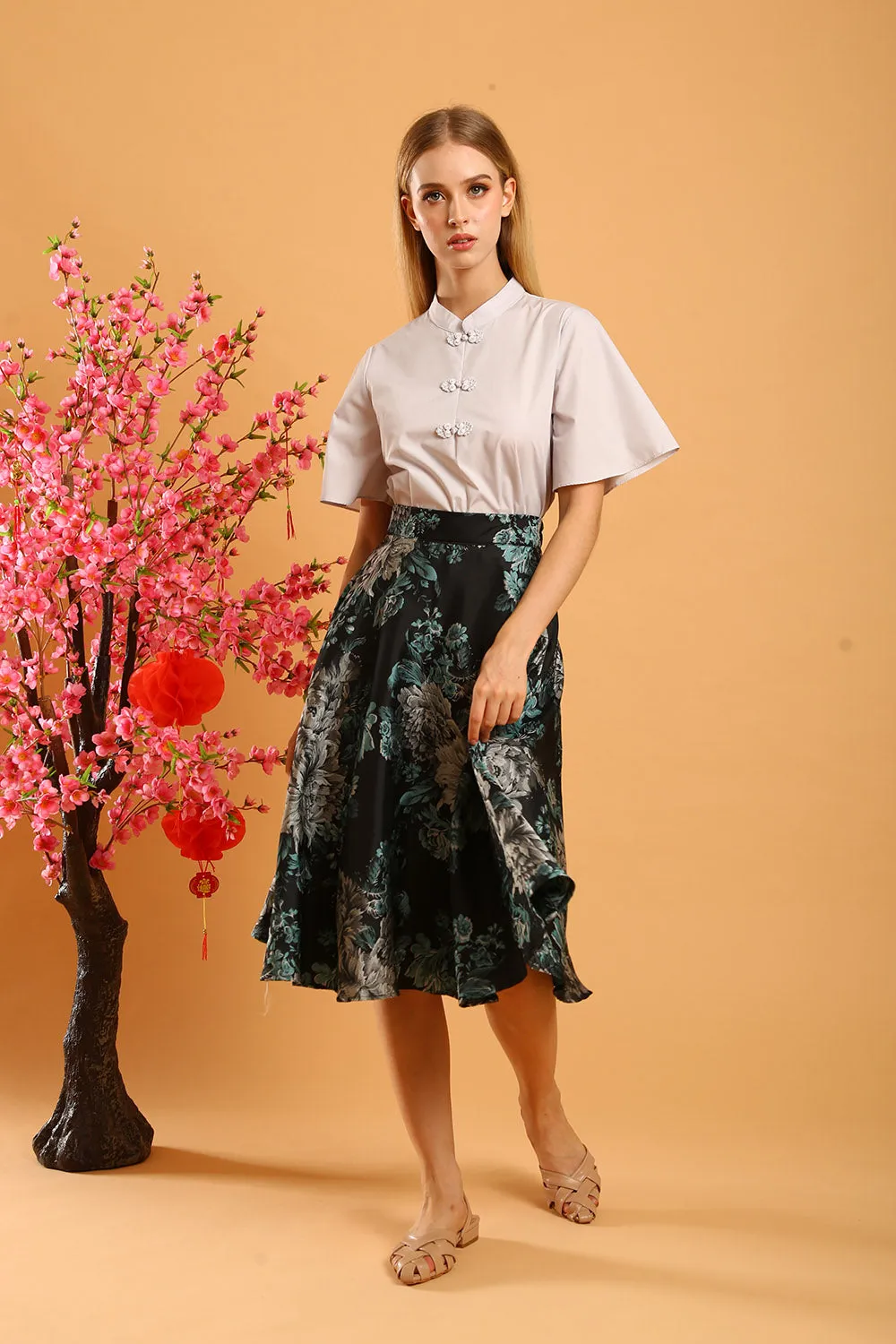 Laurine Mandarin Collar Top in Grey