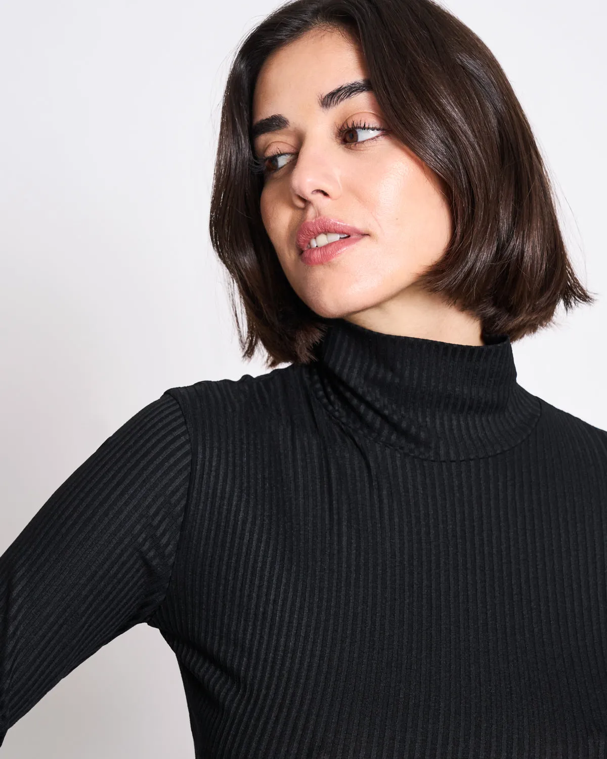 LYOCELL RIB TURTLENECK MIO BLACK