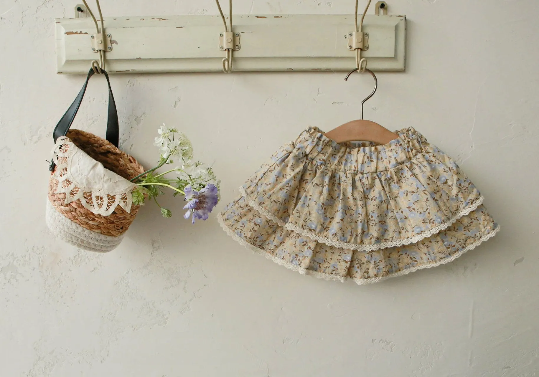 Mone Blouse & Shorts Set