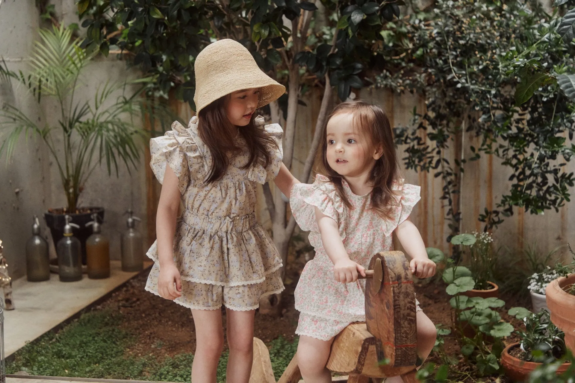 Mone Blouse & Shorts Set