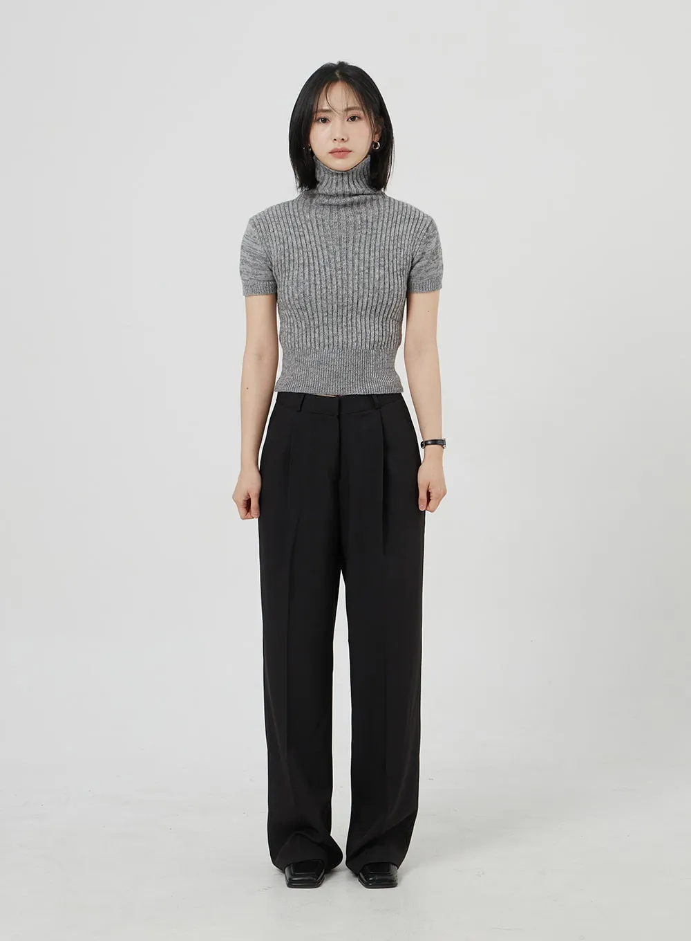 Ribbed Knit Turtleneck Top OM302