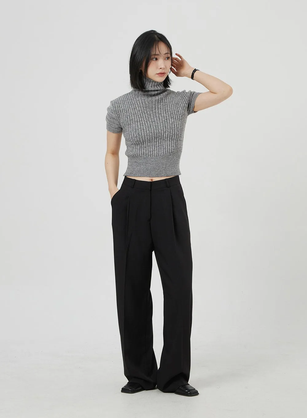 Ribbed Knit Turtleneck Top OM302