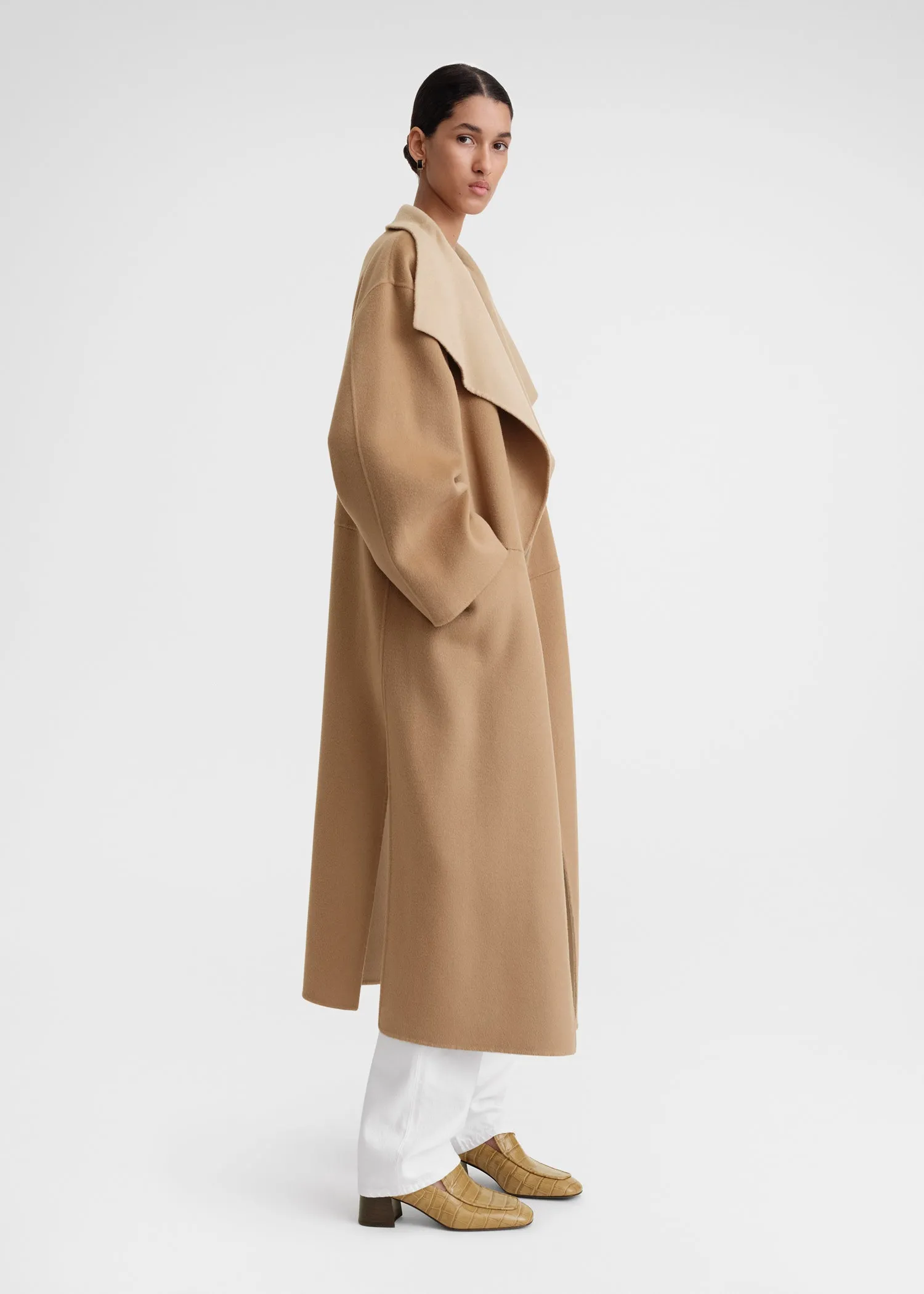 Two-tone signature wool cashmere coat dark biscuit