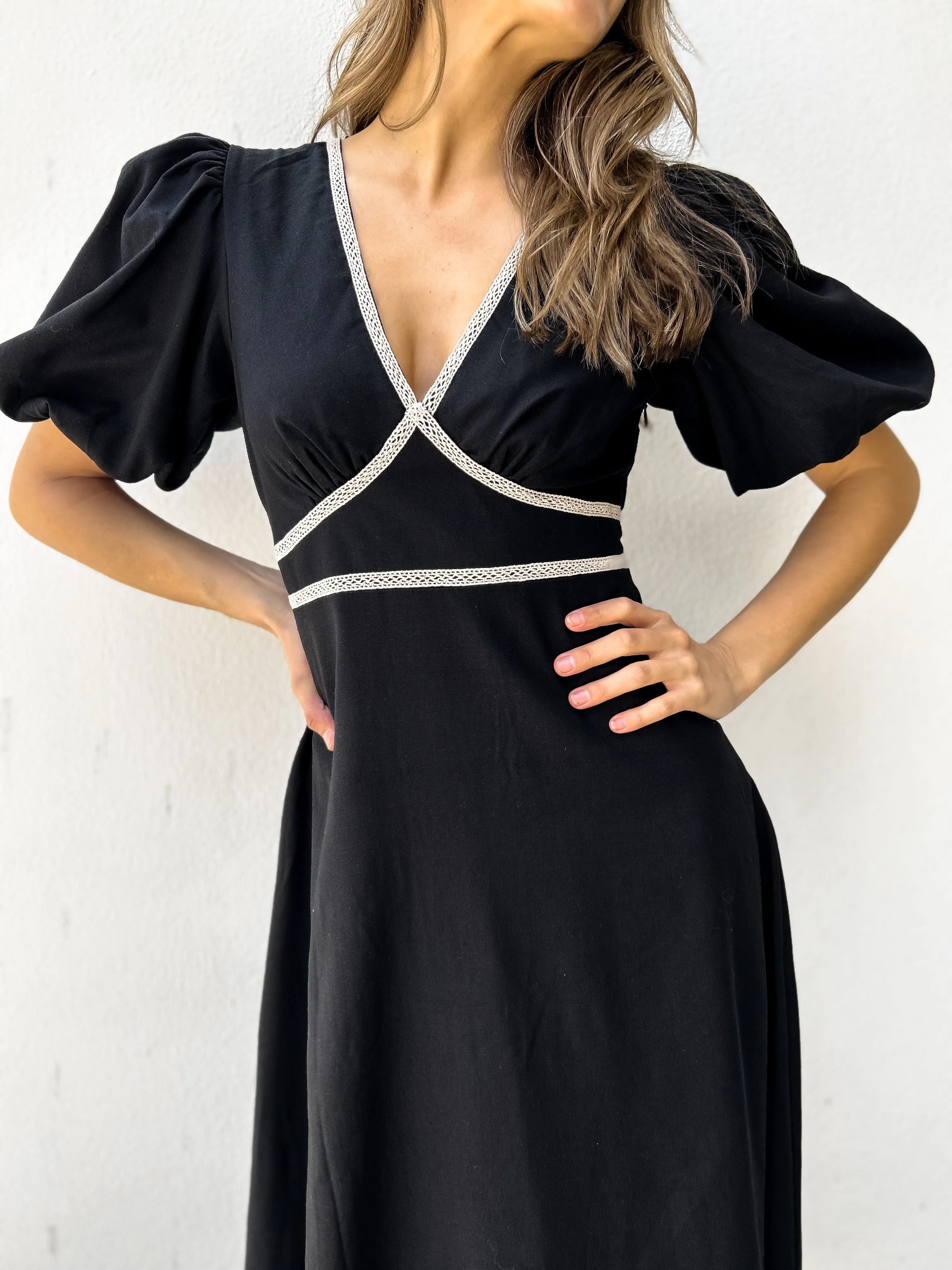 WYNTER Midi Dress - Black Linen