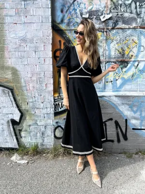 WYNTER Midi Dress - Black Linen